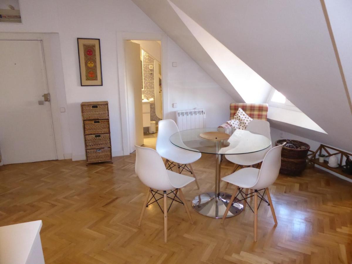 Apartamento En El Mercado De San Miguel Madrid Esterno foto